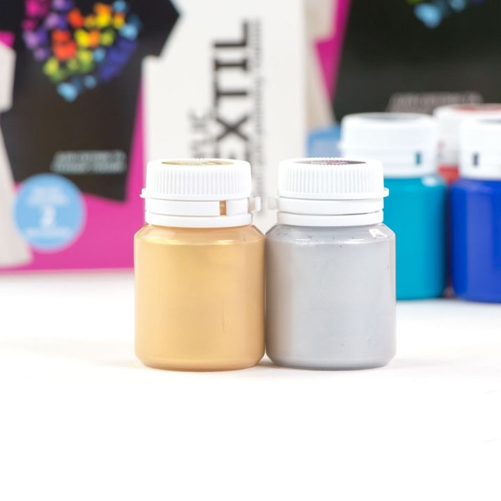 Sve nijanse ROSA akrilnih boja za tekstil iz seta od 12x20 ml, spremne za kreativni rad.