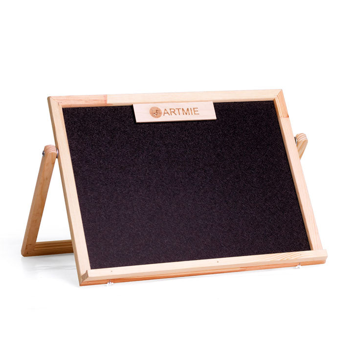 Dječja magnetna dvostrana tabla ARTMIE s stalkom 30 x 40 cm — slika 1
