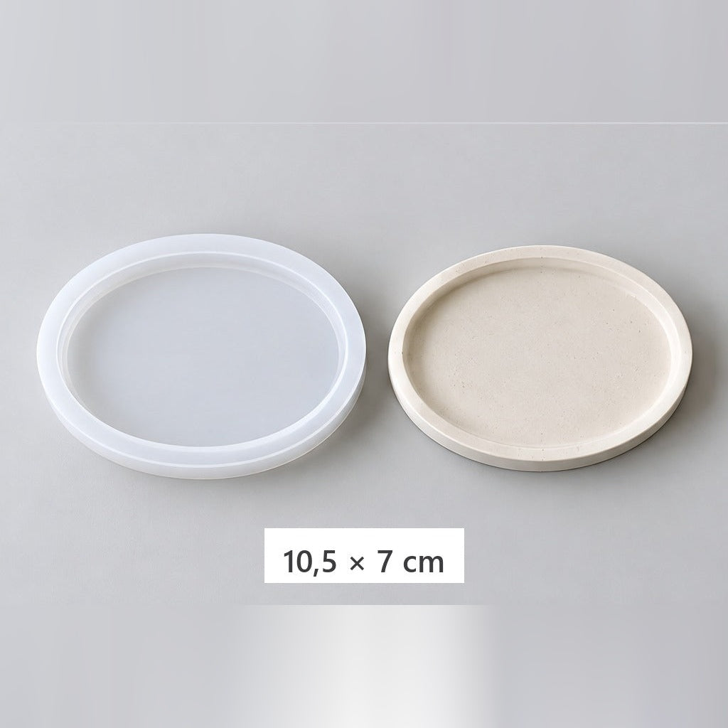Fleksibilni silikonski kalup za izlivanje tacni i podmetača – ovalni podmetač – 10,5 × 7 cm
