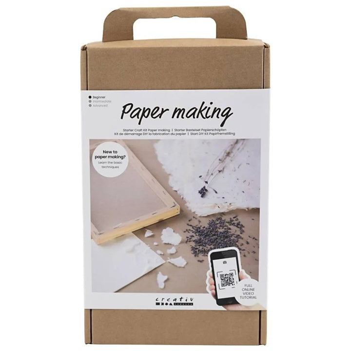 Kreativni set za izradu papira sa sušenom lavandom i drvenim ramovima za kreativno stvaranje.