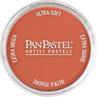 Više nijansi PanPastel metalik suvih pastela poredanih jedna pored druge.