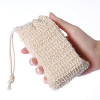 Prirodna sisal vrećica za sapun dimenzija 9x14 cm za piling tijela i praktično čuvanje sapuna.