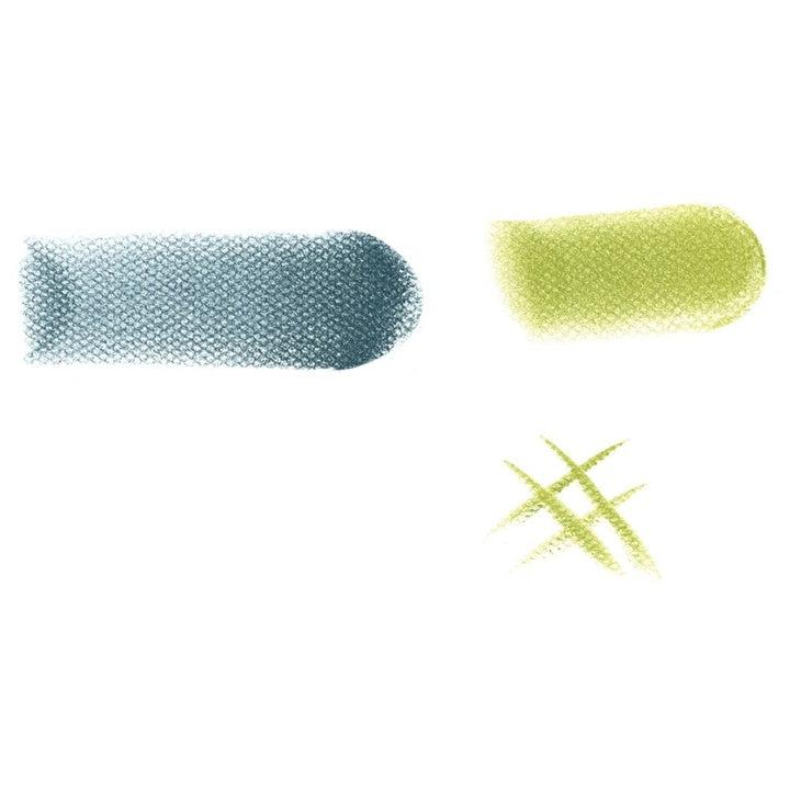 Krupni plan Sofft spužvica za pastel sa koso rezanom površinom za detaljan rad na umjetničkim djelima.
