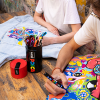 Posca kombinovani set markera u metalnoj kutiji – 13 kom (PC-3M, PC-5M, PC-5BR)
